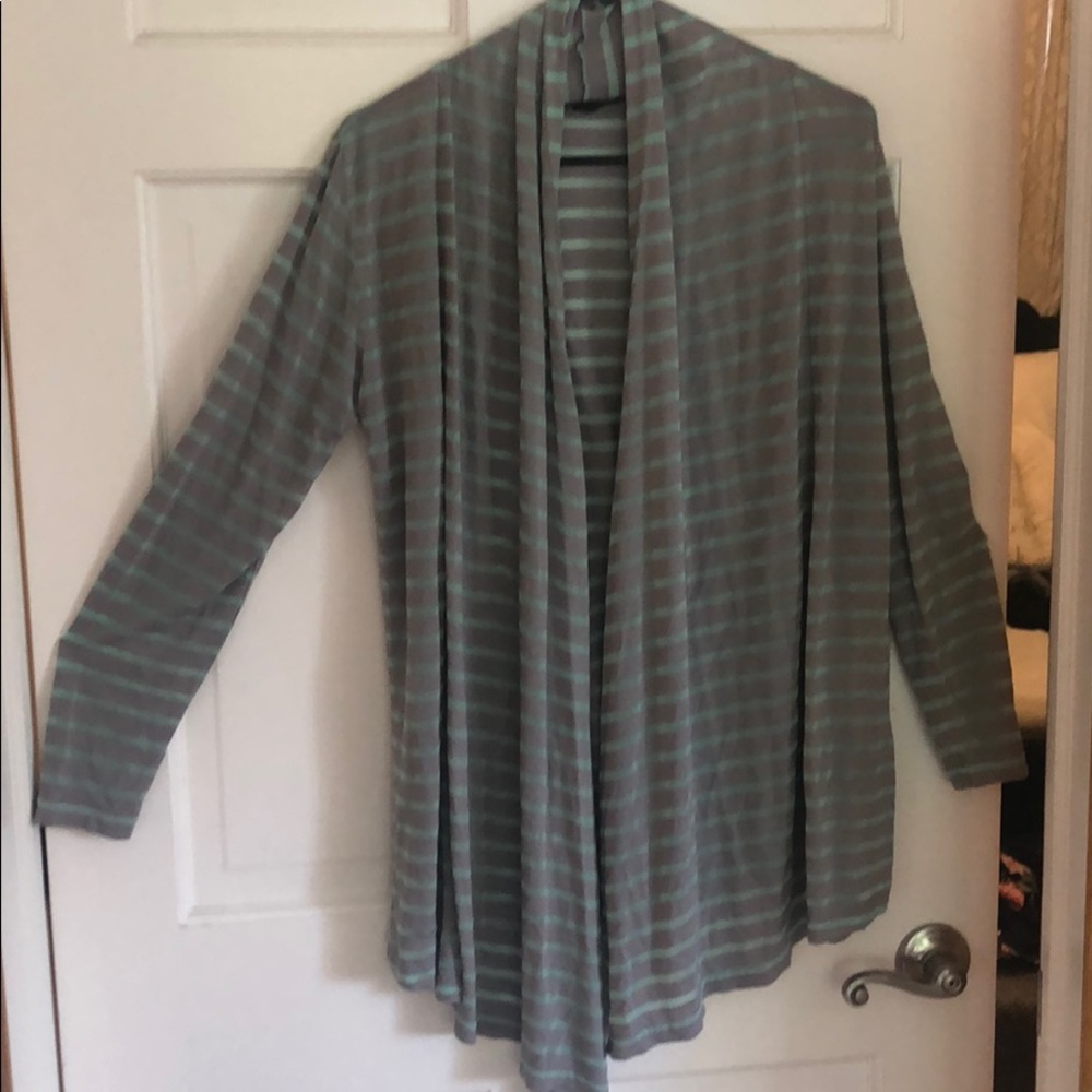 BCBG light weight gray/ teal stripped cardigan